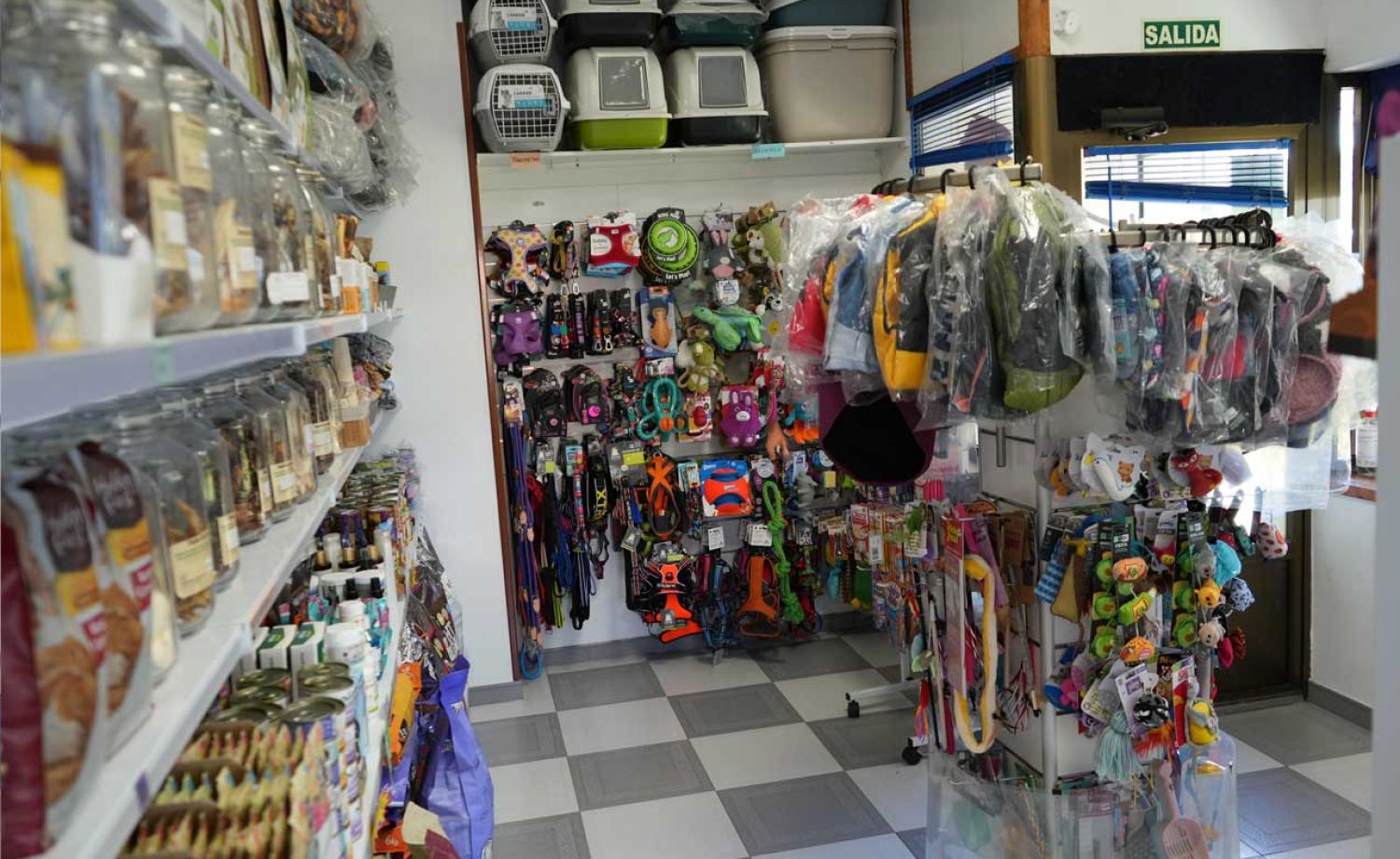 Tienda de alimentacion y complementos para perros y gatos en Aranda de Duero
