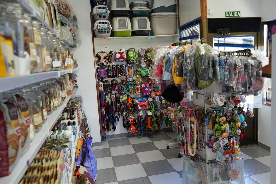 Tienda de alimentación y peluquería para perros y gatos La Mascoteca
